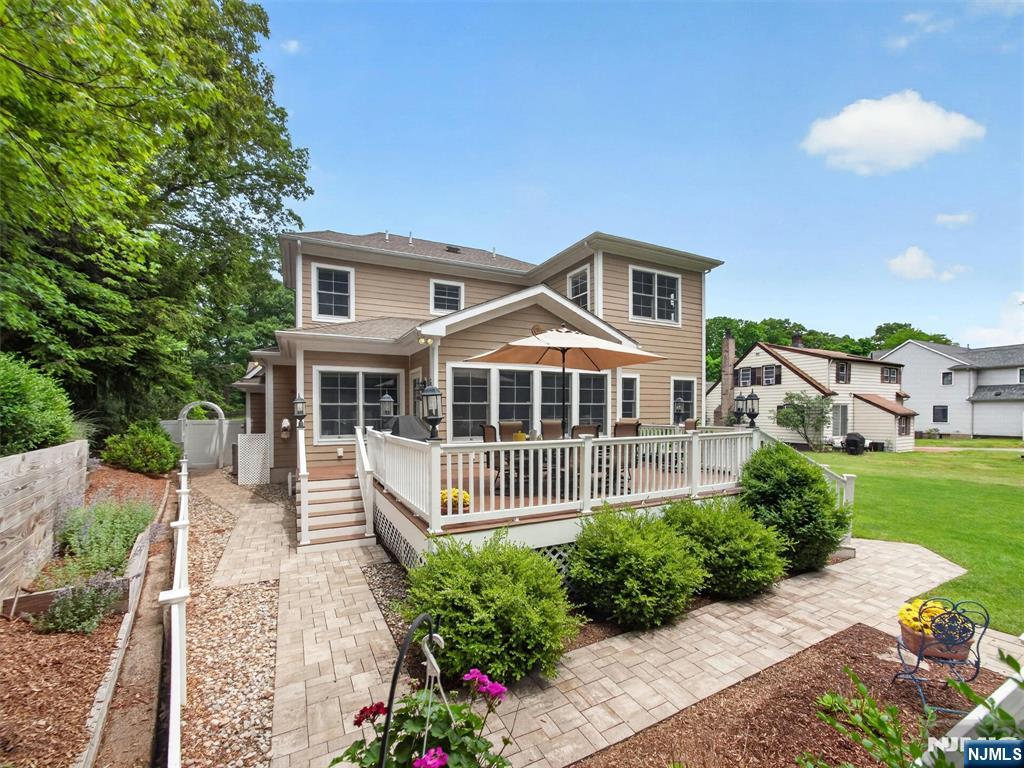 444 Lake Road Wyckoff, NJ 07481 - Photo 47 of 50