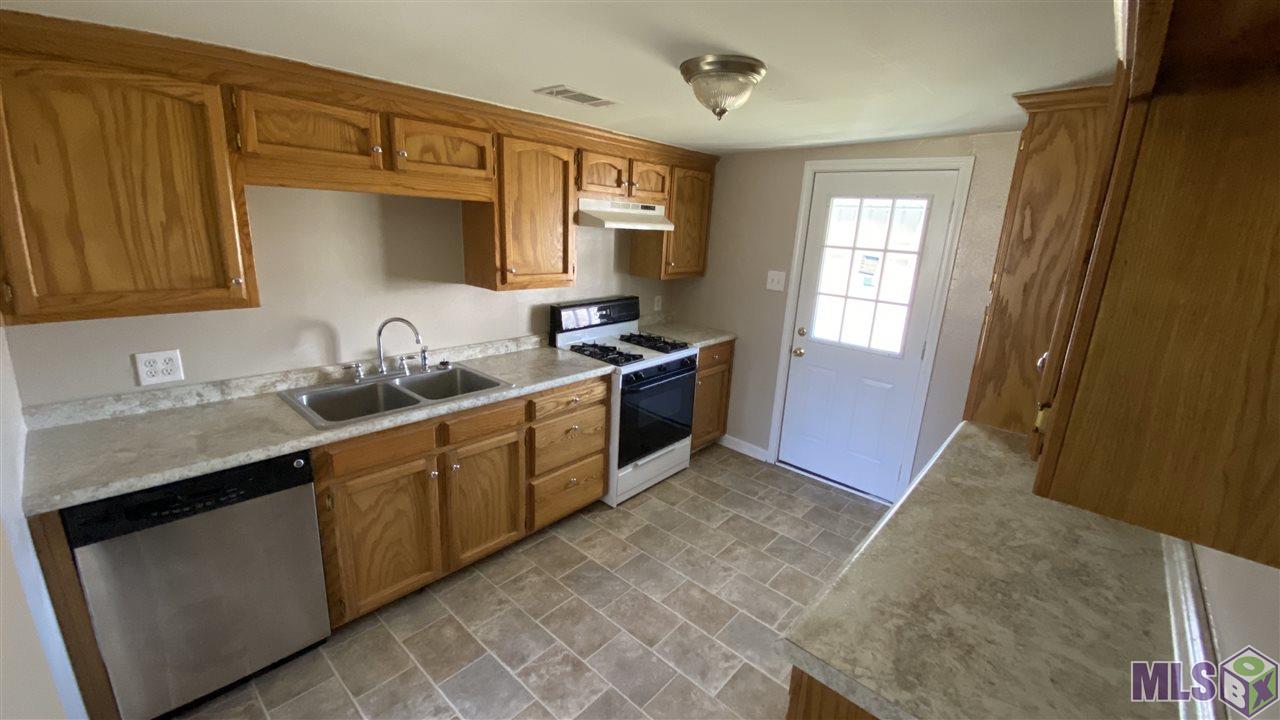 35921 Fore Road Denham Springs, LA 70706 - Photo 4 of 15