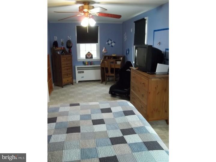 302 Glen Ridge Road Havertown, PA 19083 - Photo 16 of 22 Bedroom 3