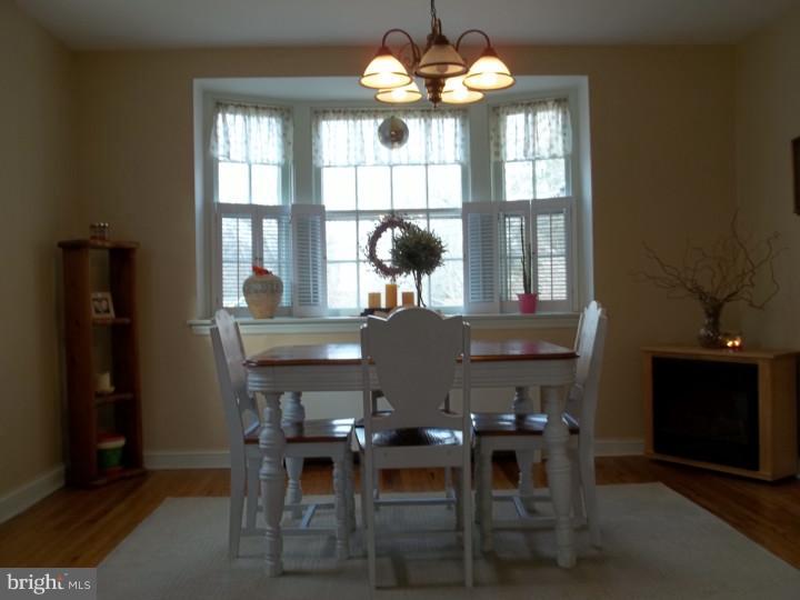 302 Glen Ridge Road Havertown, PA 19083 - Photo 4 of 22 Dining Room