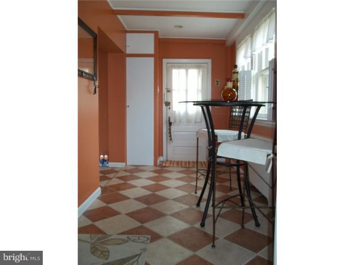 302 Glen Ridge Road Havertown, PA 19083 - Photo 9 of 22 Kitchen