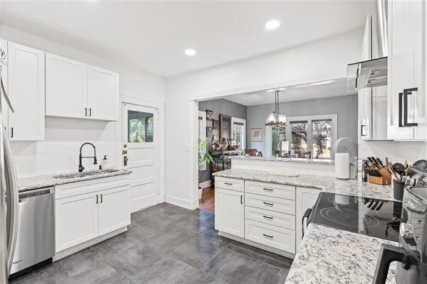 $3,950 | 724 Palmer Street, Orlando, FL 32801