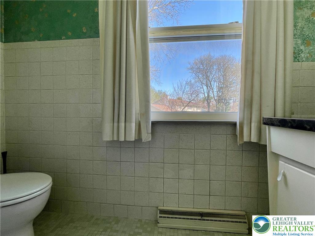 1331 Armstrong Road Bethlehem, PA 18017 - Photo 28 of 47 a bathroom with a toilet and a shower