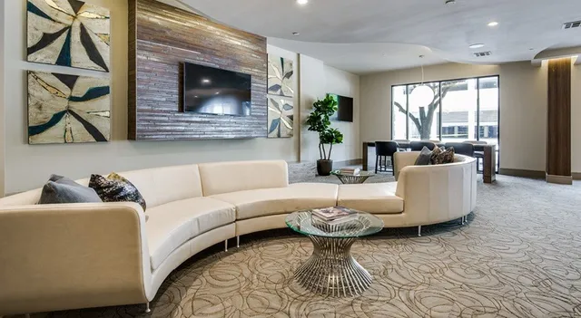 $2,105 | 1414 Texas Avenue, Unit 851, Houston, TX 77002