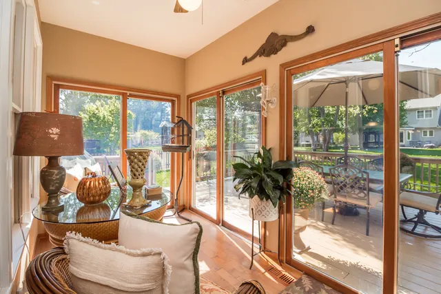 $525,000 | 1582 Dogwood Drive, Crystal Lake, IL 60014