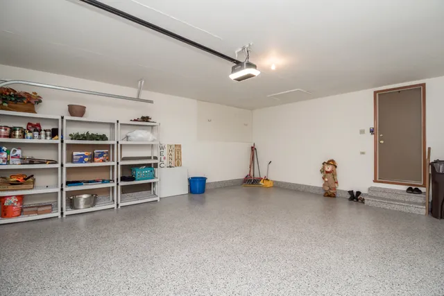 $525,000 | 1582 Dogwood Drive, Crystal Lake, IL 60014