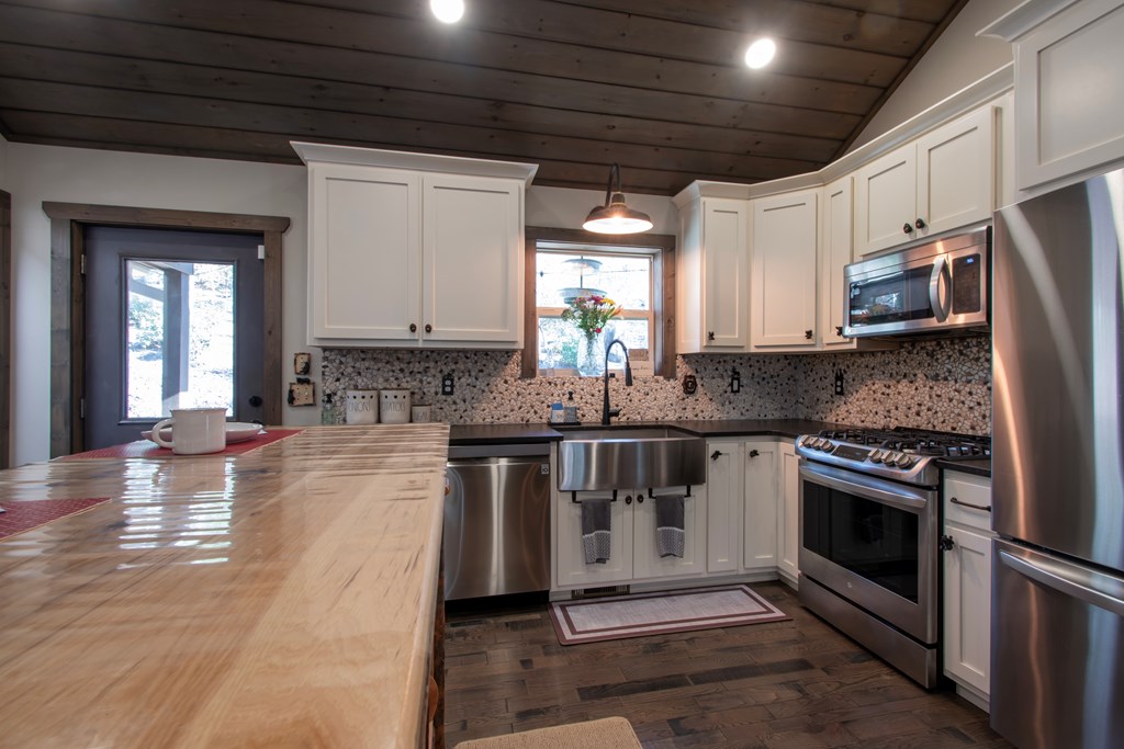 1220 Burger Road Murphy, NC 28906 - Photo 16 of 98