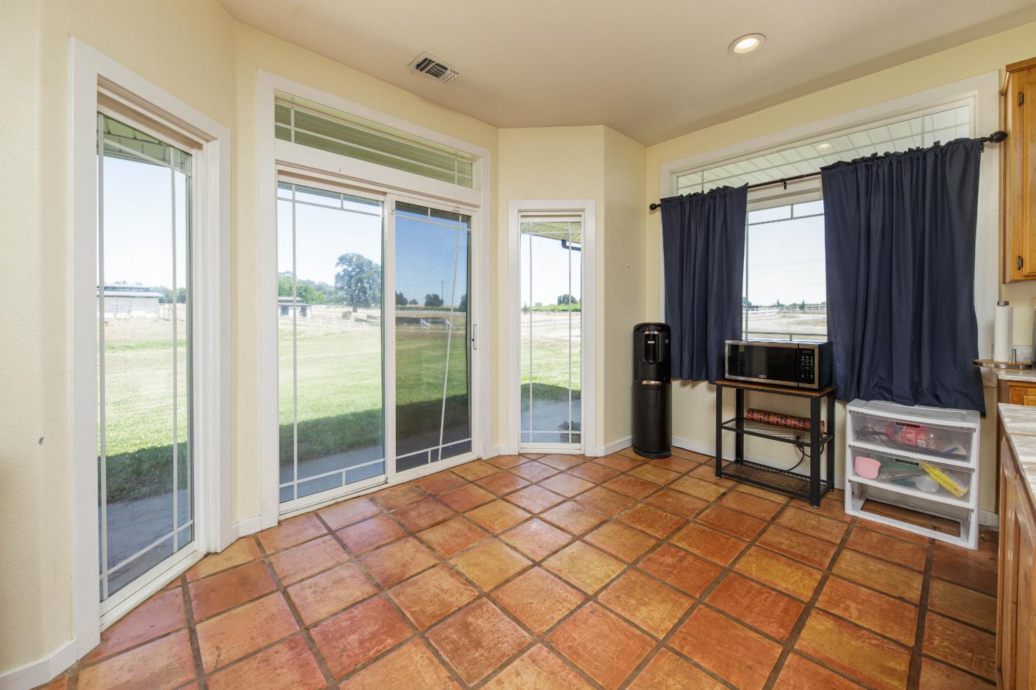 19255 Brandt Road Lodi, CA 95240 - Photo 22 of 58