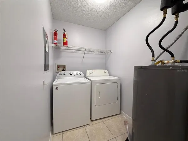 $1,950 | 3921 Southwest 34th Street, Unit 301, Gainesville, FL 32608