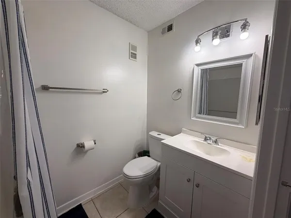 $1,950 | 3921 Southwest 34th Street, Unit 301, Gainesville, FL 32608