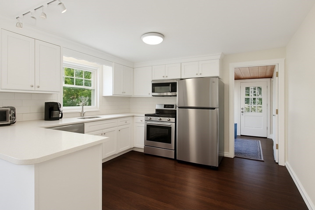 2 Spring Lane Hopkinton, MA 01748 - Photo 12 of 42 Gallery Image 12