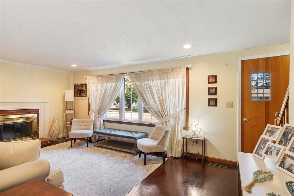 2 Spring Lane Hopkinton, MA 01748 - Photo 16 of 42 Gallery Image 16