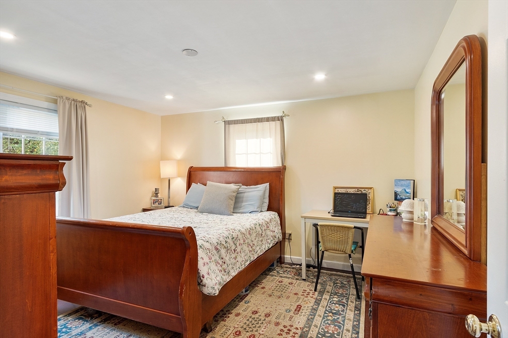 2 Spring Lane Hopkinton, MA 01748 - Photo 19 of 42 Gallery Image 19