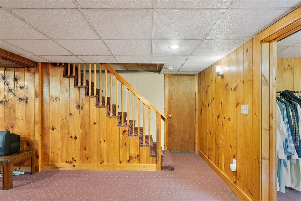 2 Spring Lane Hopkinton, MA 01748 - Photo 34 of 42 Gallery Image 34