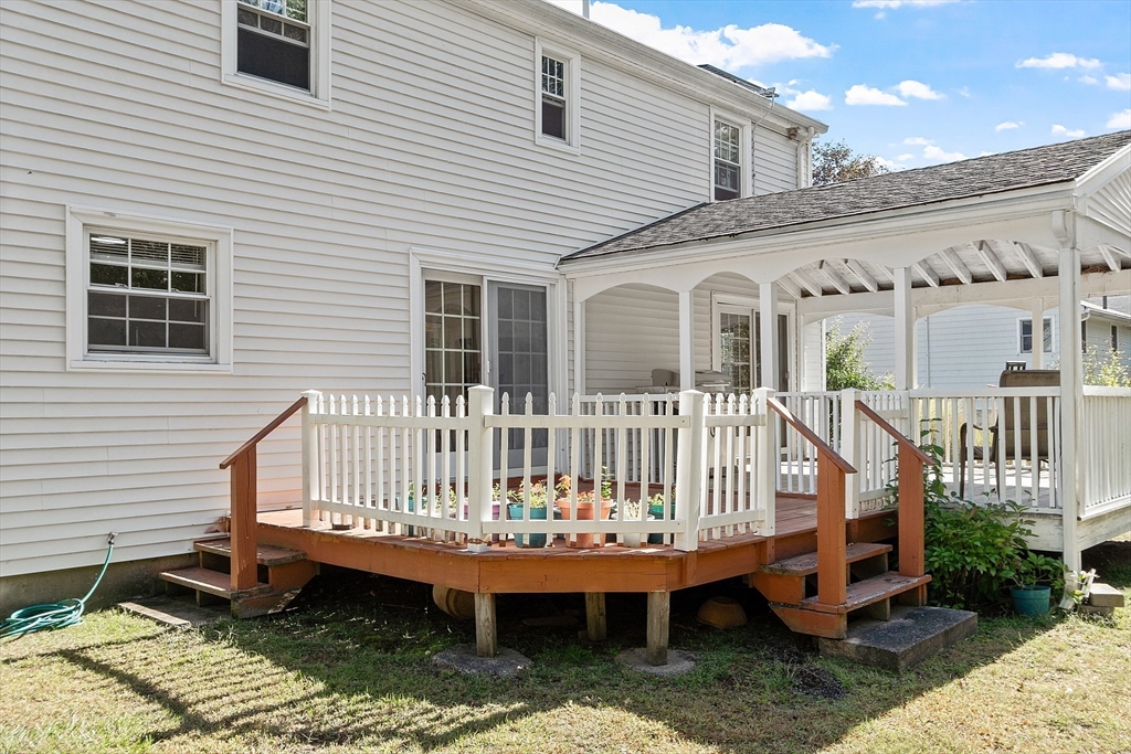 2 Spring Lane Hopkinton, MA 01748 - Photo 4 of 42 Gallery Image 4