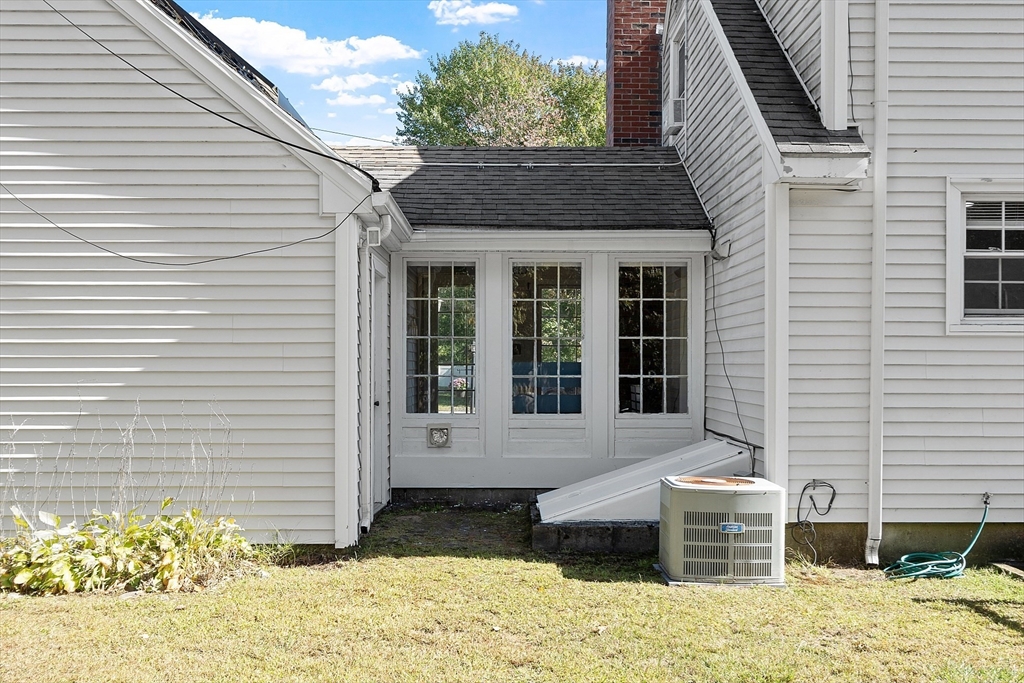2 Spring Lane Hopkinton, MA 01748 - Photo 6 of 42 Gallery Image 6