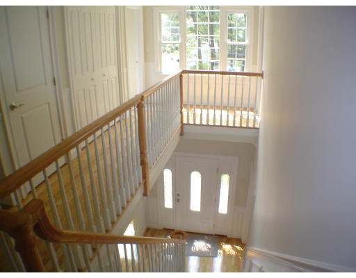 16 Skyview Road Lexington, MA 02420 - Photo 2 of 9 Gallery Image 2