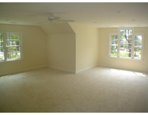 16 Skyview Road Lexington, MA 02420 - Photo 8 of 9 Gallery Image 8