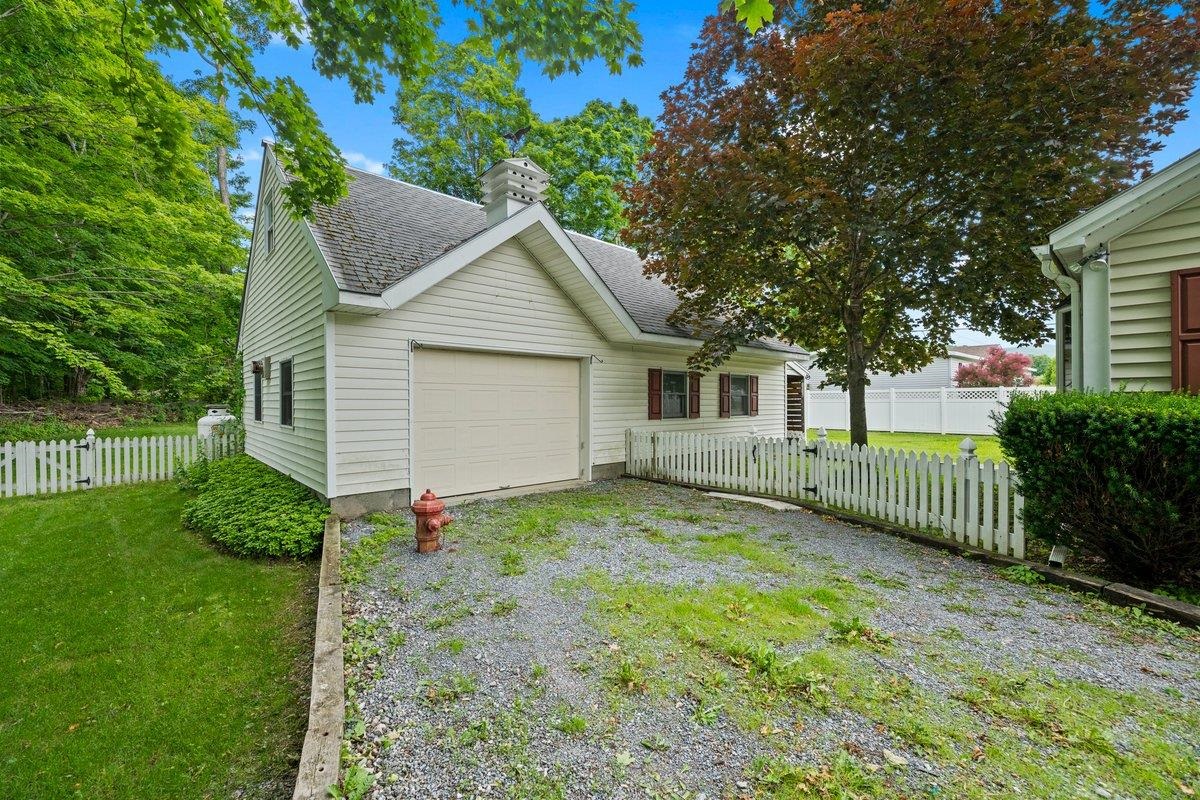 3465 Vermont Rte 7a Shaftsbury, VT 05262 - Photo 30 of 40 Gallery Image 30