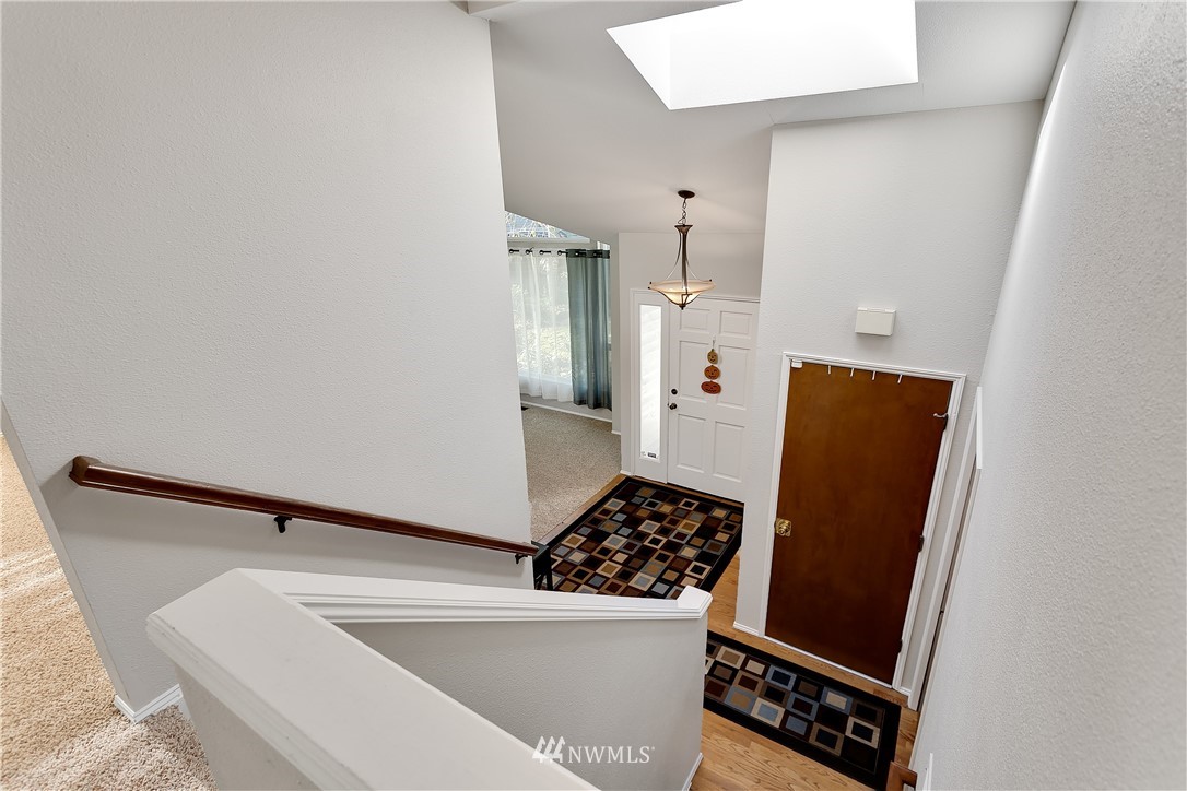 18008 158th Place Southeast Renton, WA 98058 - Photo 12 of 25 Gallery Image 12