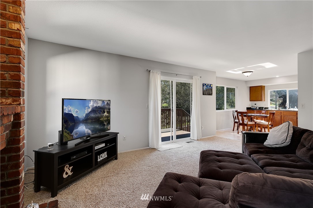 18008 158th Place Southeast Renton, WA 98058 - Photo 13 of 25 Gallery Image 13