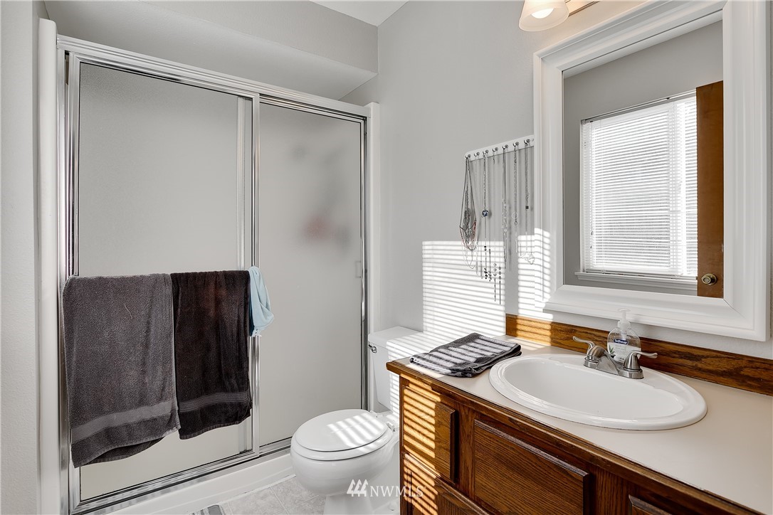 18008 158th Place Southeast Renton, WA 98058 - Photo 19 of 25 Gallery Image 19