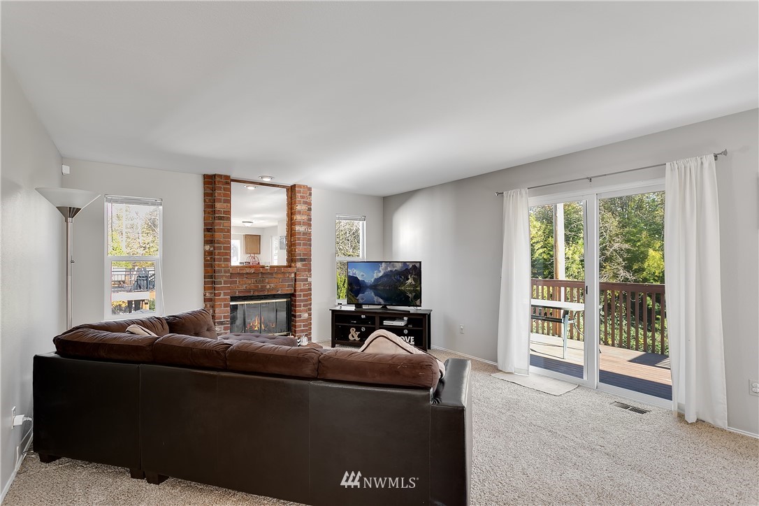 18008 158th Place Southeast Renton, WA 98058 - Photo 10 of 25 Gallery Image 10