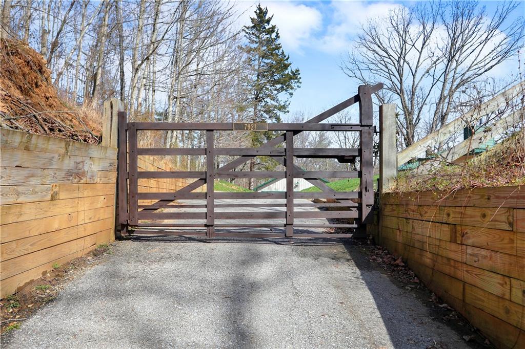 7921 Fishback Road Indianapolis, IN 46278 - Photo 4 of 60 Gallery Image 4