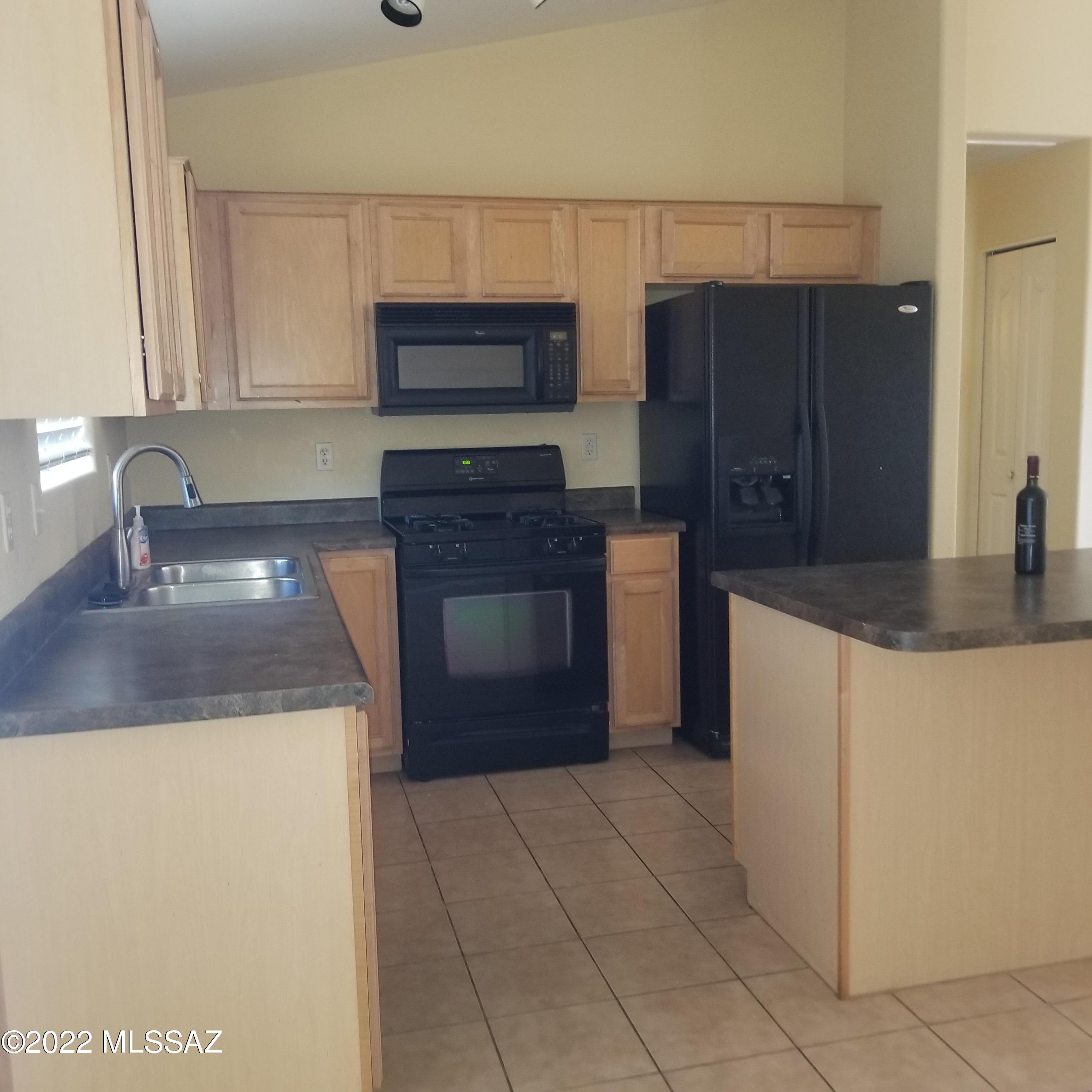 13312 East Alley Spring Drive Vail, AZ 85641 - Photo 3 of 9