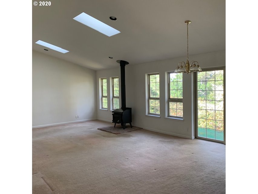 3537 Rhododendron Drive Florence, OR 97439 - Photo 5 of 17 Gallery Image 5