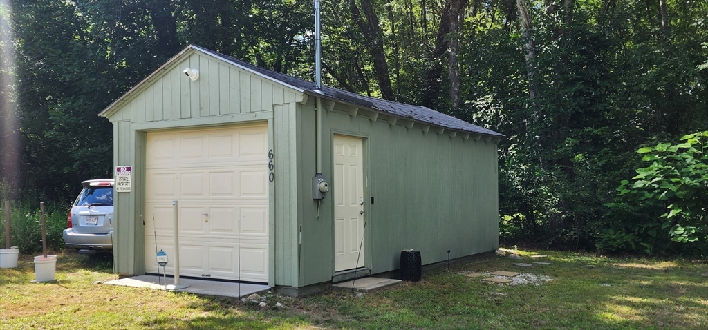 660 Victory Highway Mapleville, RI 02839 - Photo 2 of 6