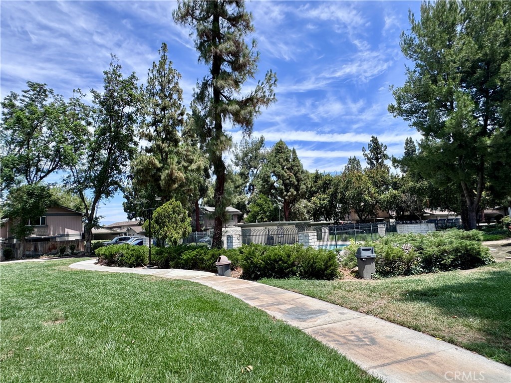 4877 Jackson Street, Unit B Riverside, CA 92503 - Photo 28 of 33 Enjoy the Walkways and Common Areas at Queen Anne Circle Community