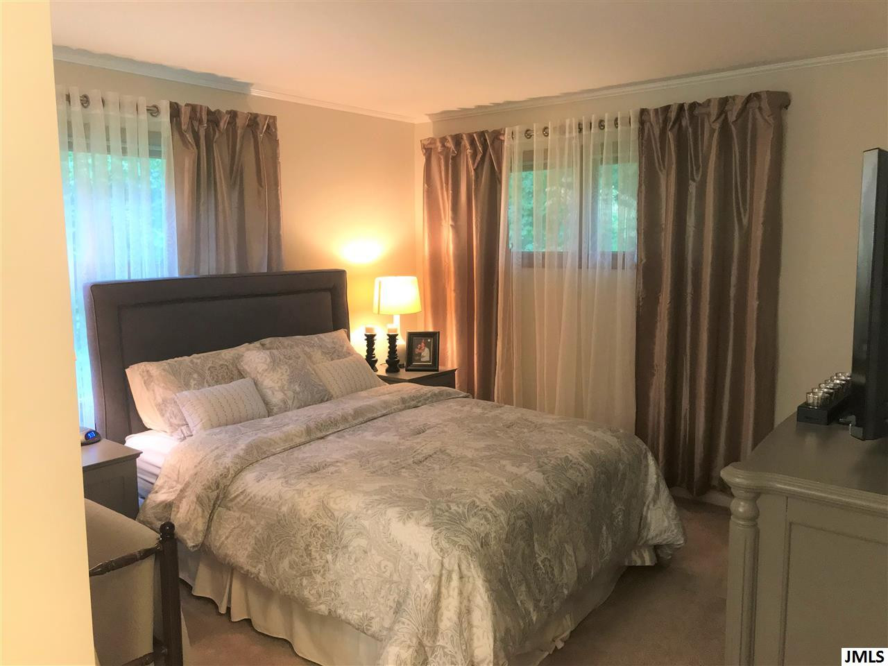 2104 Reynolds Road Jackson, MI 49201 - Photo 13 of 26 Photo 13
