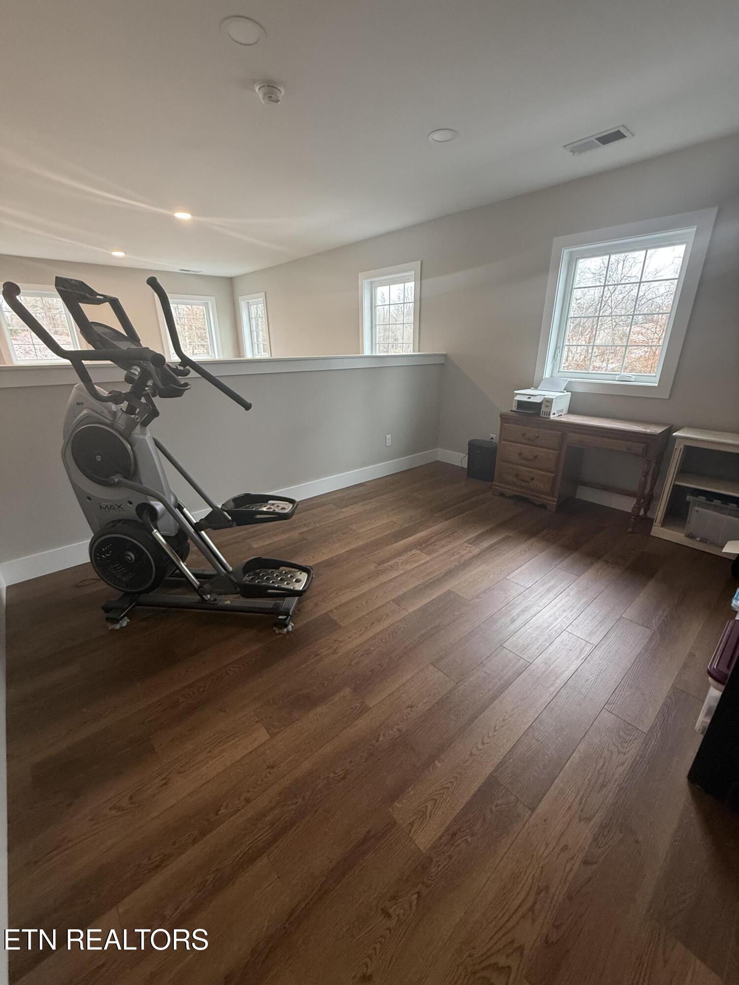 2922 Samples Road Louisville, TN 37777 - Photo 22 of 30 Upstairs landing for office or workout