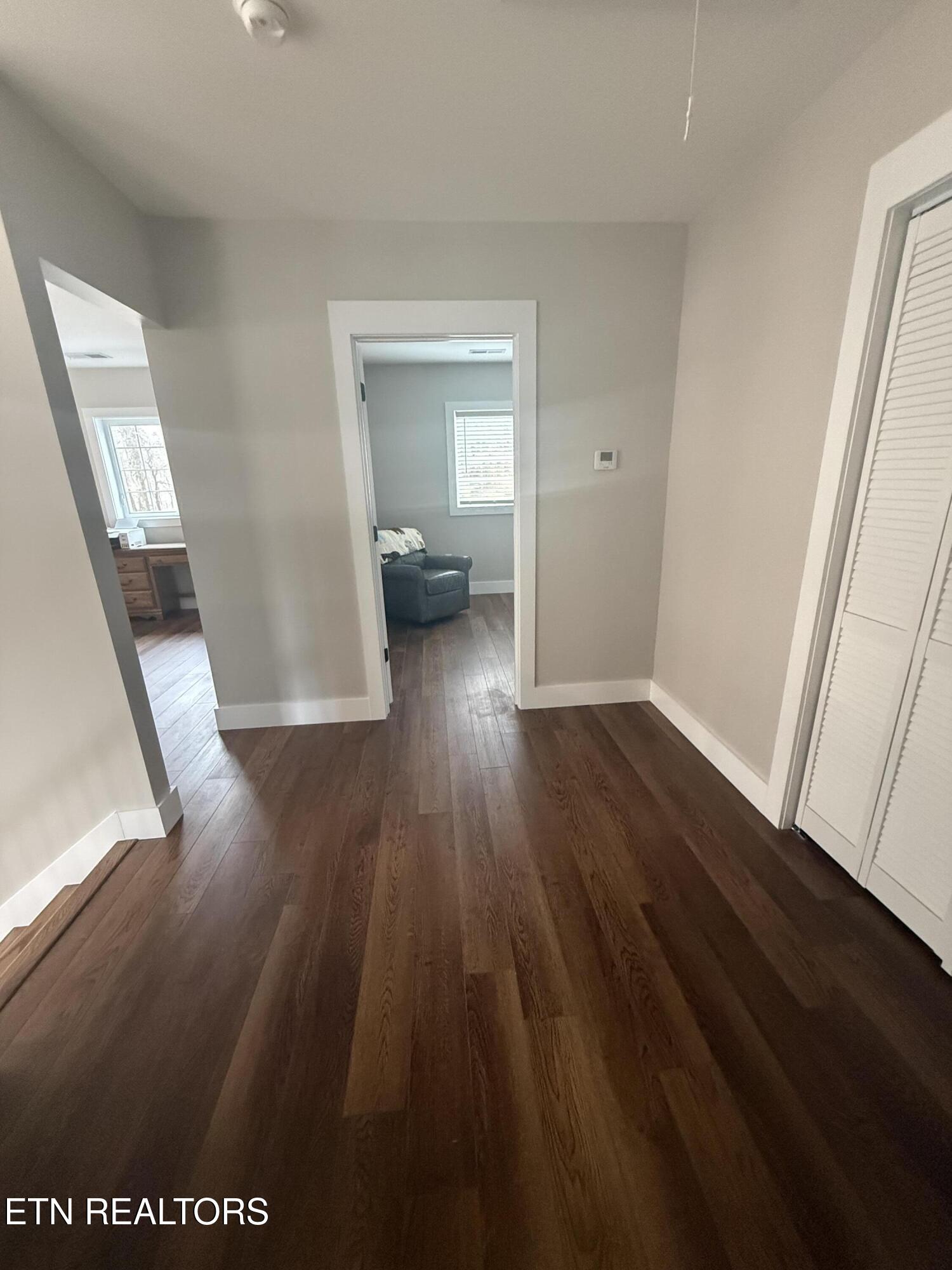 2922 Samples Road Louisville, TN 37777 - Photo 23 of 30 center interesection of upstairs