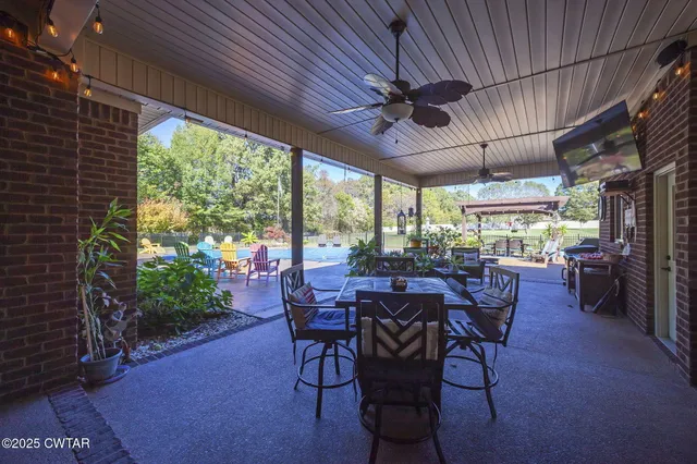 $849,900 | 287 Highway 186, Humboldt, TN 38343