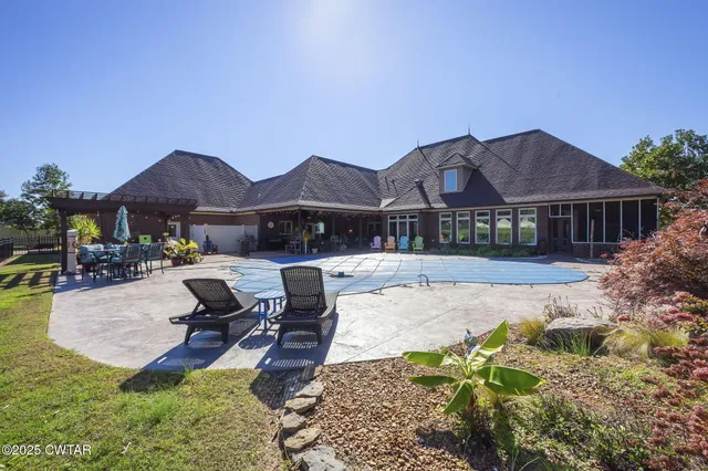 $849,900 | 287 Highway 186, Humboldt, TN 38343