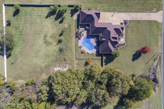 $849,900 | 287 Highway 186, Humboldt, TN 38343