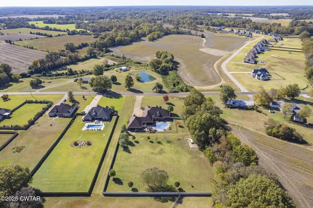 $849,900 | 287 Highway 186, Humboldt, TN 38343