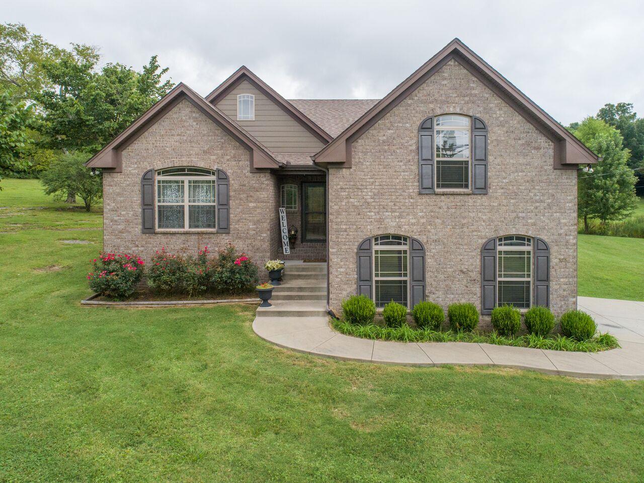 Welcome to 575 Holloway in Lebanon, TN