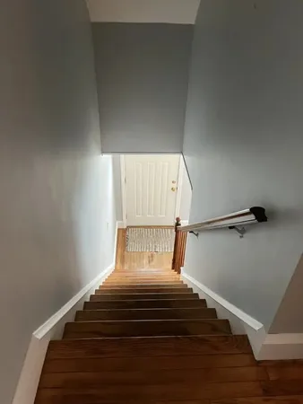 $3,500 | 55 Douglas Avenue, Portsmouth, RI 02871