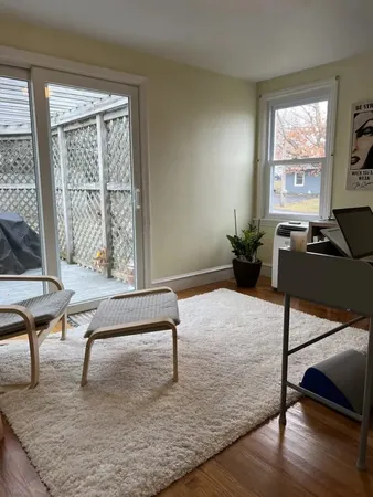 $3,500 | 55 Douglas Avenue, Portsmouth, RI 02871