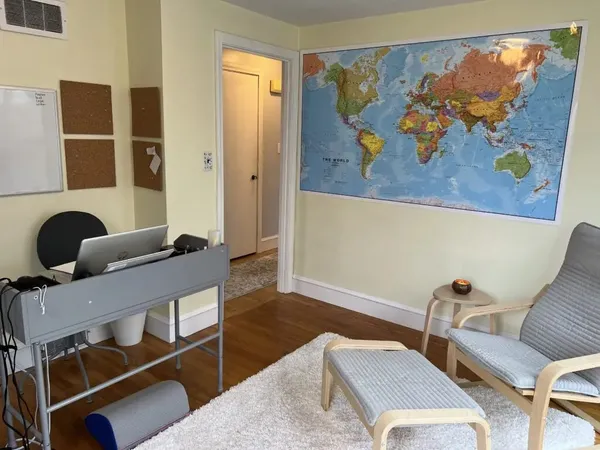 $3,500 | 55 Douglas Avenue, Portsmouth, RI 02871