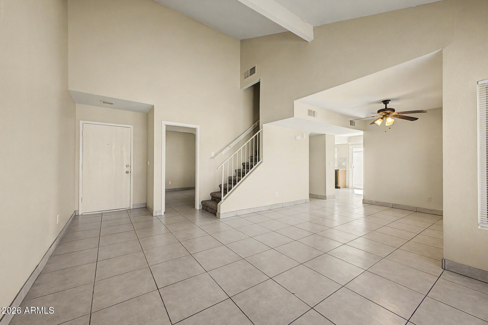 2415 West Greenway Road, Unit 3 Phoenix, AZ 85023 - Photo 6 of 40 07-Greenway