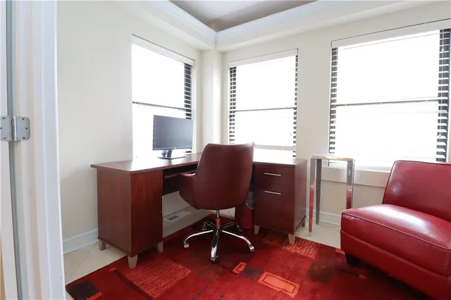 $300,000 | 807 West 48th Street, Unit 103, Kansas City, MO 64112