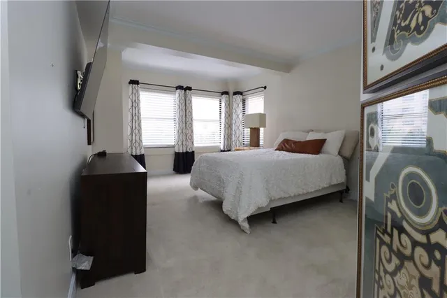 $300,000 | 807 West 48th Street, Unit 103, Kansas City, MO 64112