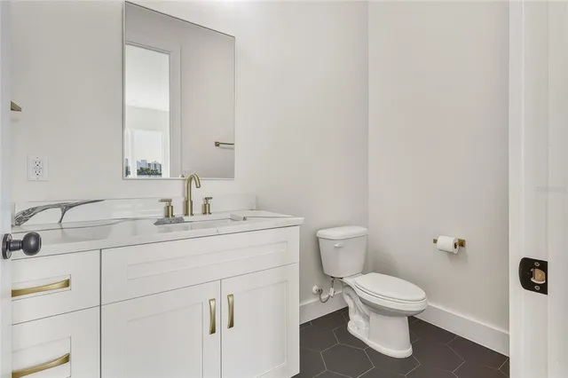 $3,700 | 120 East Gladys Street, Unit 3, Tampa, FL 33602