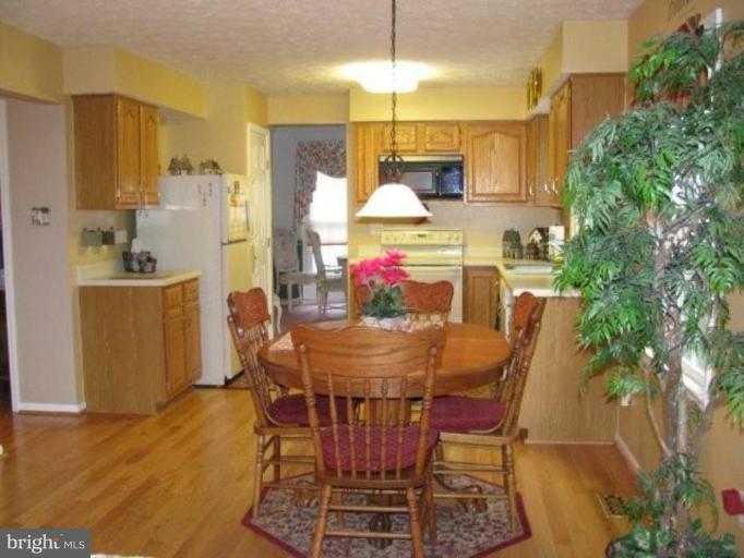 1003 Inkberry Way Frederick, MD 21703 - Photo 4 of 17 Kitchen