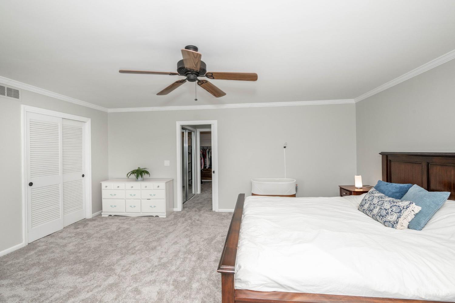 4891 Drake Road Cincinnati, OH 45243 - Photo 21 of 48