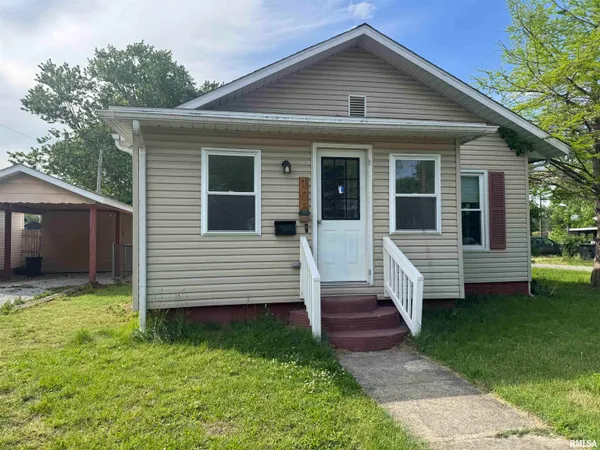 $98,000 | 105 Elm Street, Zeigler, IL 62999